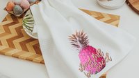 pink pineapple kitchen towels for friends, stand tall like a pineapple tropical kitchen decor, Galentines Day gifts for best friends, new