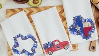 Texas bluebonnets kitchen towel for gifts, Texas state flower kitchen decor, cute Texas gifts for women, floral Texas flag hand towel for