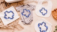 Texas bluebonnets baby girl layette set, Texas state flower baby bibs girl, cute Texas baby gift girl, floral Texas baby bodysuit bundle
