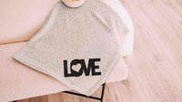 love throw blanket for bed, cute Valentines blankets for boyfriend, cozy Valentines day gifts for girlfriend, snuggle blanket for couples