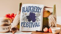 blackberry festival kitchen towels, fruit kitchen decor, blackberry gifts, summer kitchen accessories, cute hand towels bathroom set, powder