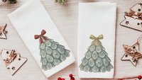 oyster shell Christmas tree kitchen towels for winter, oyster Christmas home decor gifts for Mom, oyster shell Christmas wreath hand towels
