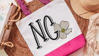 North Carolina state flower tote bag for gift, North Carolina Christmas gifts for realtors, Wake Forest NC gifts for Xmas, flowering dogwood