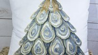 oyster shell Christmas tree decorative kitchen towels for winter, coastal Christmas hand towels for bathroom, oyster Christmas gifts for Mom