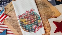 Born for the boil crawfish kitchen towels, Creole cooking crawfish boil Cajun kitchen decor, pinch the tail Louisiana gifts, Southern gifts