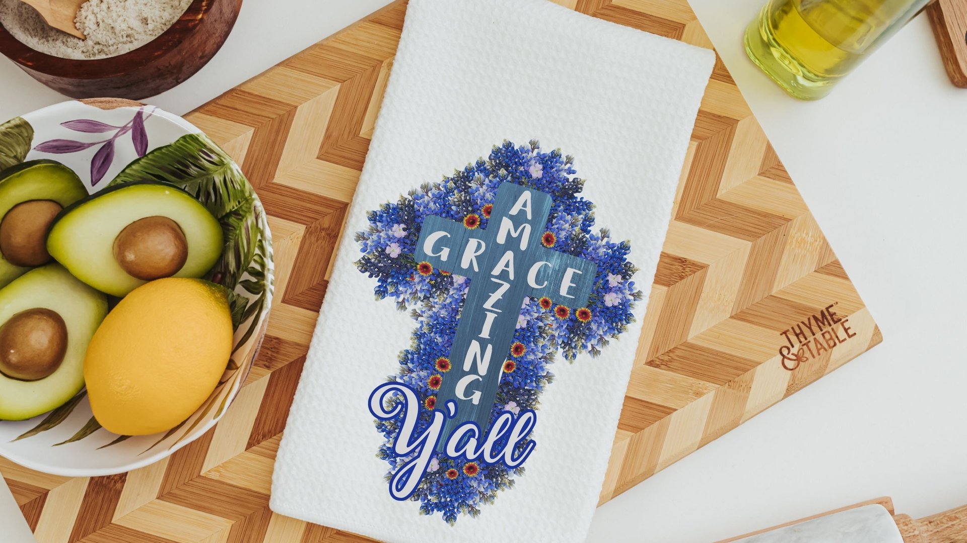 Texas bluebonnets kitchen towel for gifts, Texas state flower kitchen decor, cute Texas gifts for women, floral Texas flag hand towel for