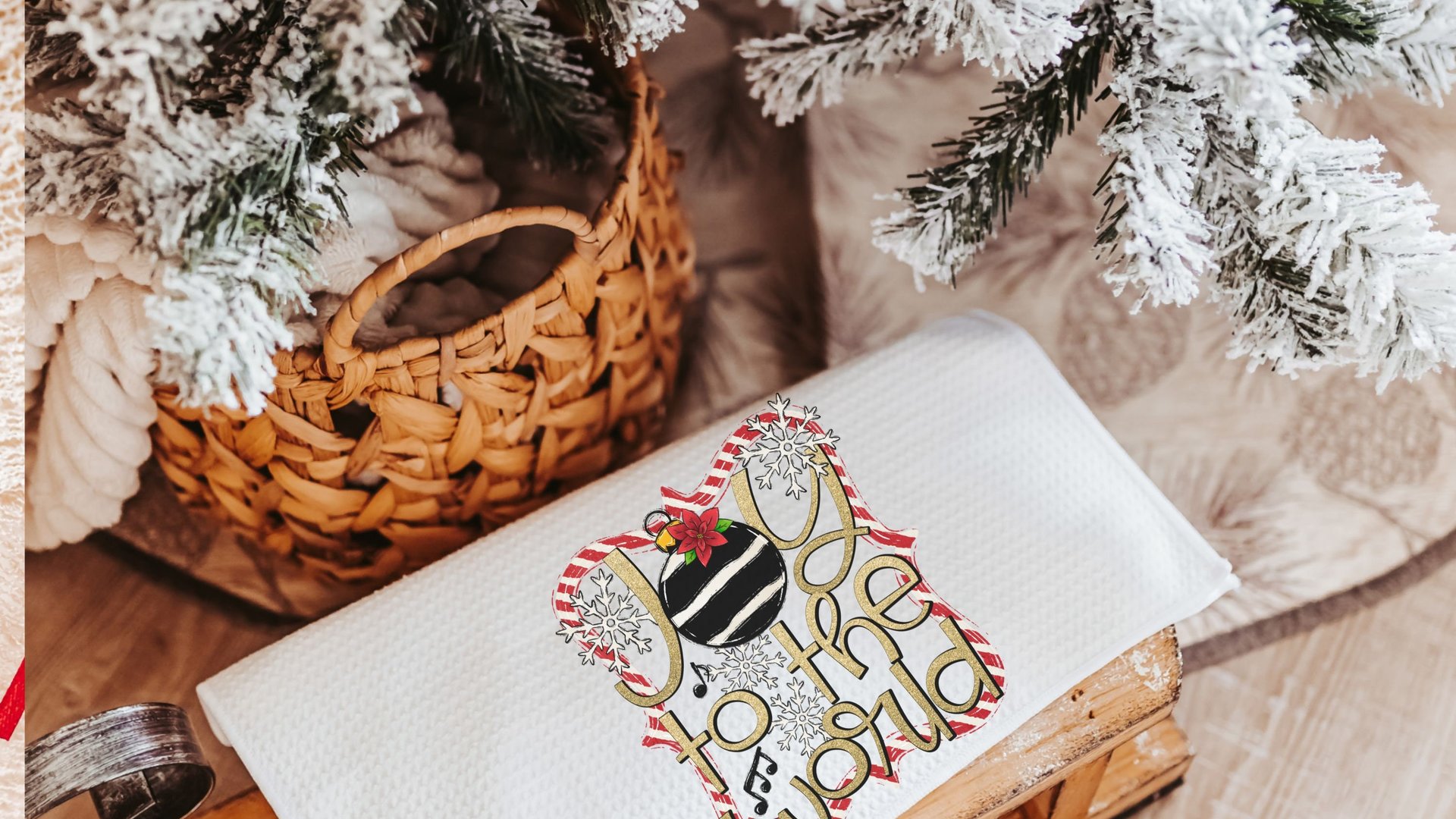 joy to the world Christmas kitchen towels, tis the season Christmas coffee bar decor, Christmas housewarming gift, Christmas hostess gift
