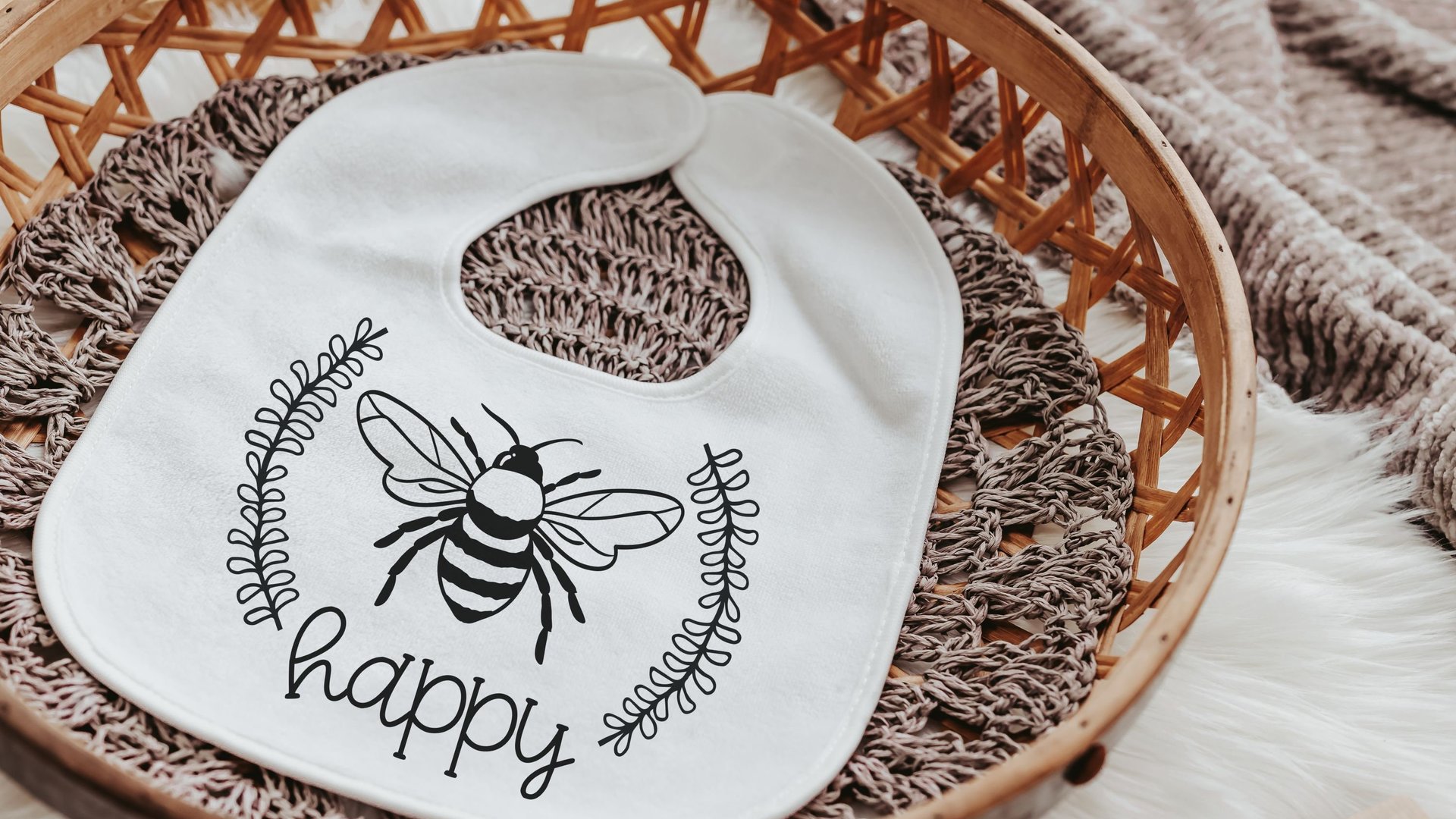 bee happy cute baby clothes, honey bee baby shower gift, gender neutral coming home outfit, unisex baby gift, Christmas gifts for infants