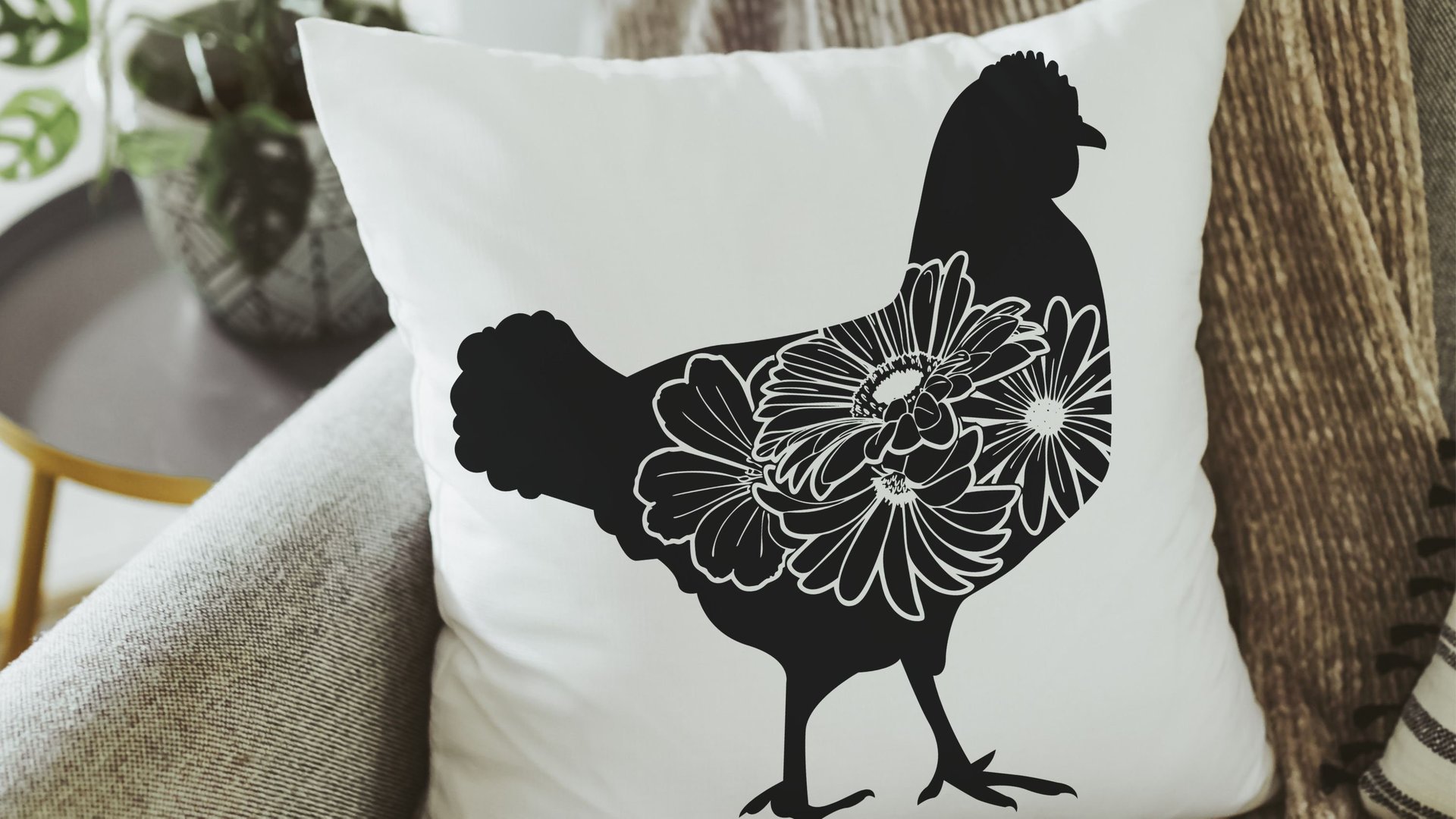 farm animal kitchen towel, floral farmhouse kitchen decor, pig dish towel, Christmas gifts for Mom, farmhouse throw pillows for couch, crazy