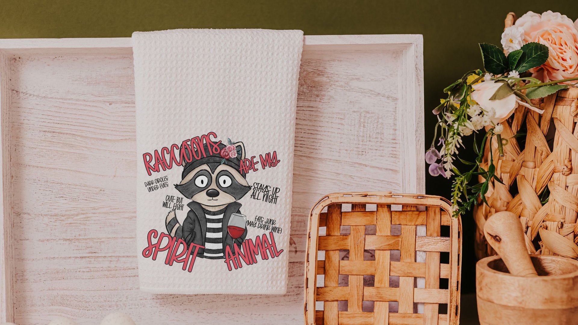 spirit animal funny kitchen towels for women, sarcastic gifts for her, raccoon kitchen hand towels for bathroom, raccoon gifts, sassy