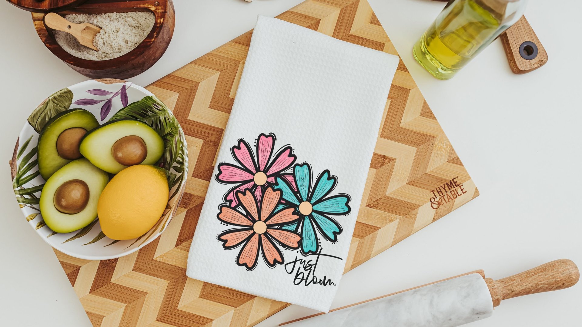 just bloom floral kitchen towels for cooks, colorful daisy kitchen dish towels, plant mom gift, cute flower hand towels for powder room