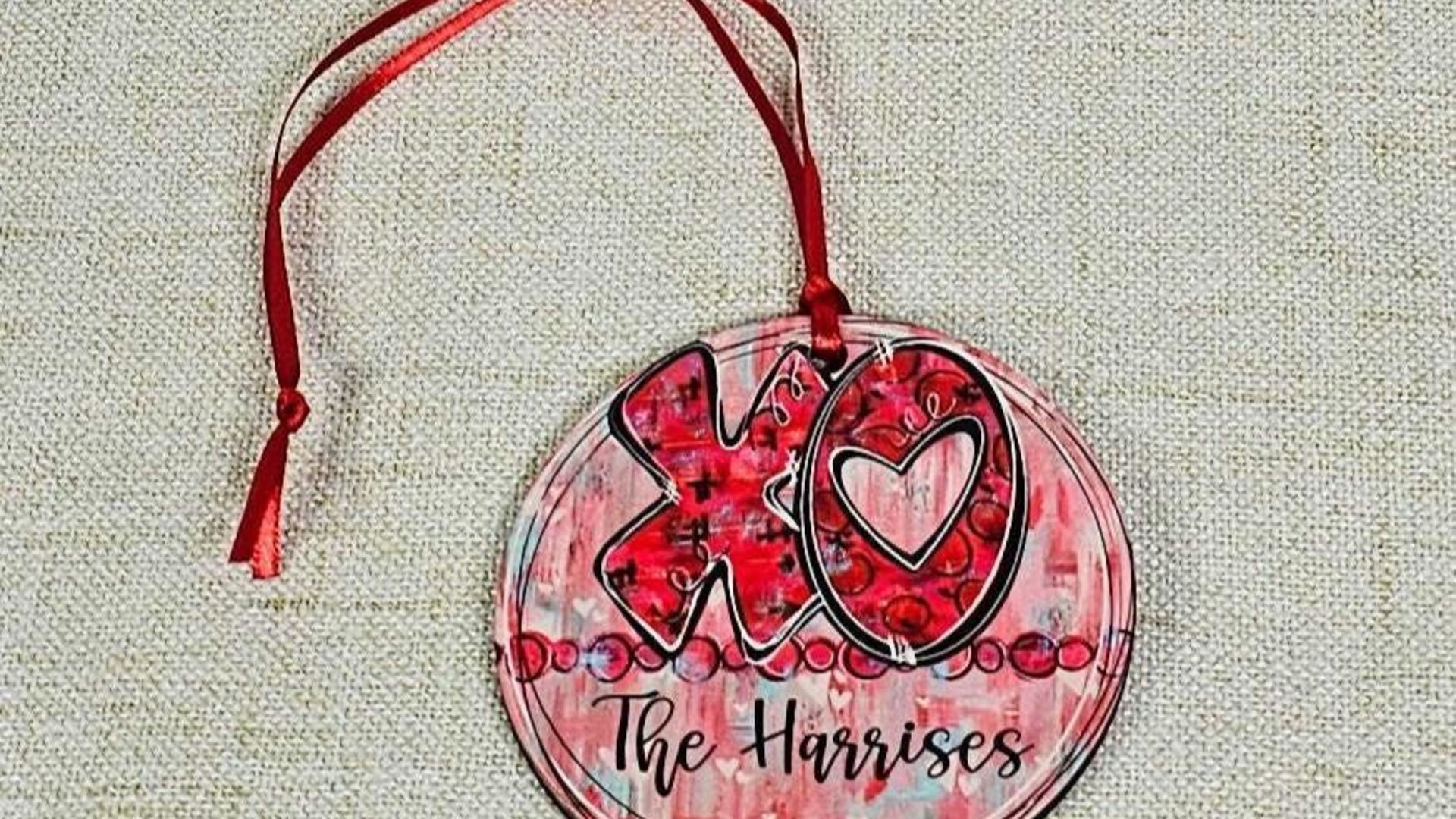 personalized xo Valentines ornaments for small tree, cute Valentines family name ornament 2027, hugs and kisses Valentines gifts for couple