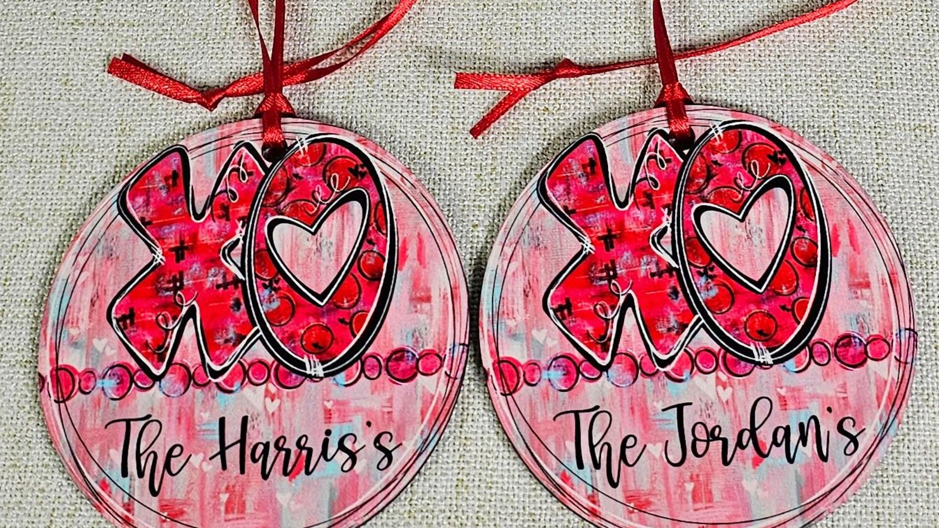 personalized xo Valentines ornaments for small tree, cute Valentines family name ornament 2027, hugs and kisses Valentines gifts for couple