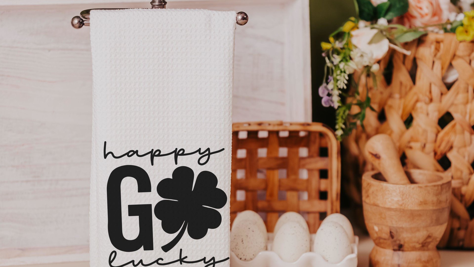 happy go lucky St Patricks day hand towel for powder room, black shamrock St Pattys day kitchen towels, Irish gifts for friends, best gifts