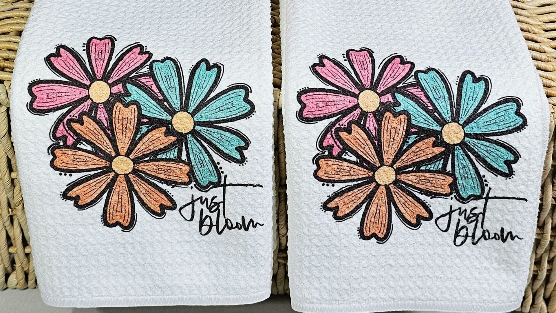 just bloom floral kitchen towels for cooks, colorful daisy kitchen dish towels, plant mom gift, cute flower hand towels for powder room