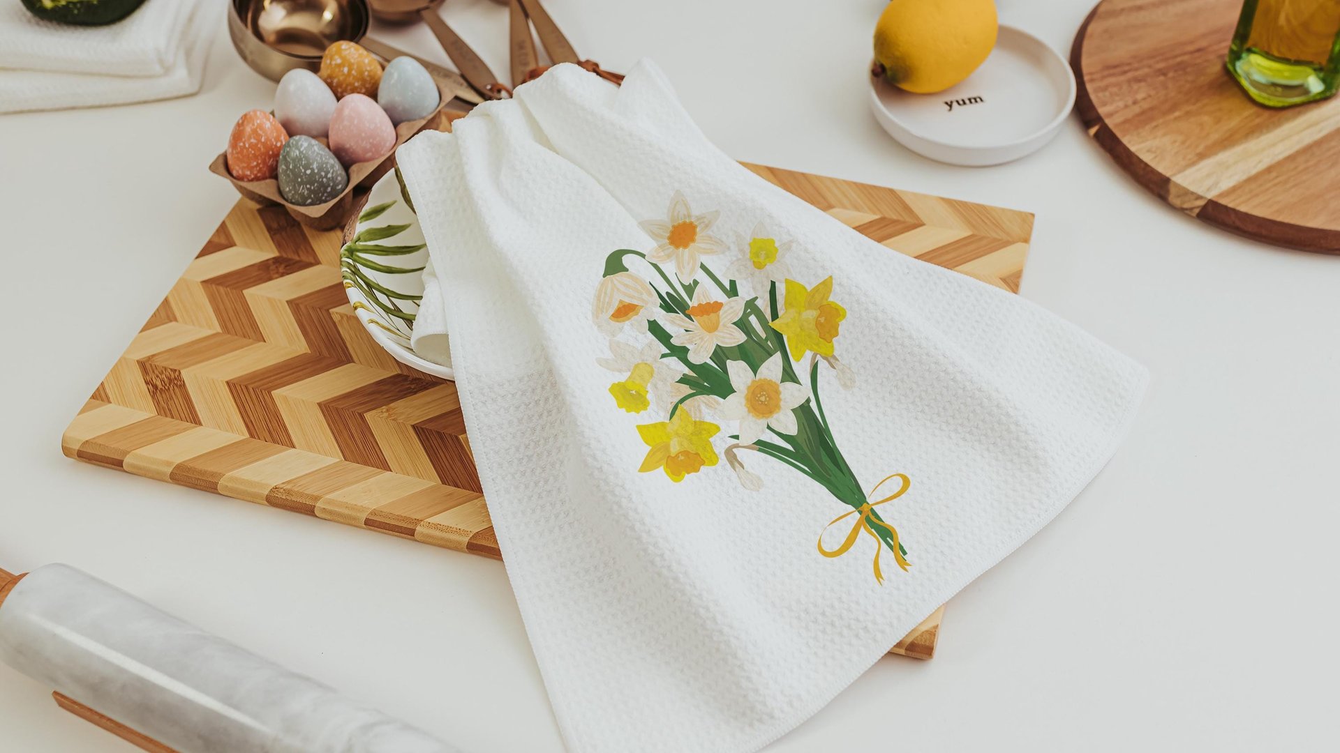 custom birth flower throw pillow for sofa, daffodil kitchen towel, March birthday gifts for women, plant mom gift, cottagecore room decor