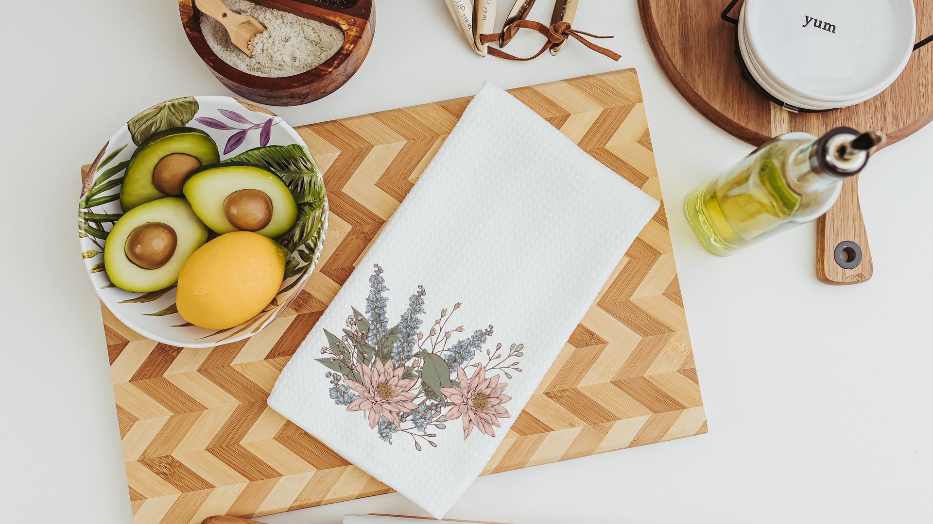 larkspur flower kitchen towels, July birth month flower gift for Mom, July birthday gifts for her, water lily bathroom hand towels for guest