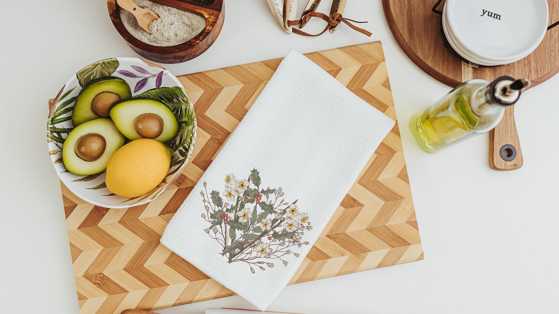 narcissus flower kitchen tea towels for bathroom, December birth flower gift for friend birthday gifts for her, Christmas housewarming gift