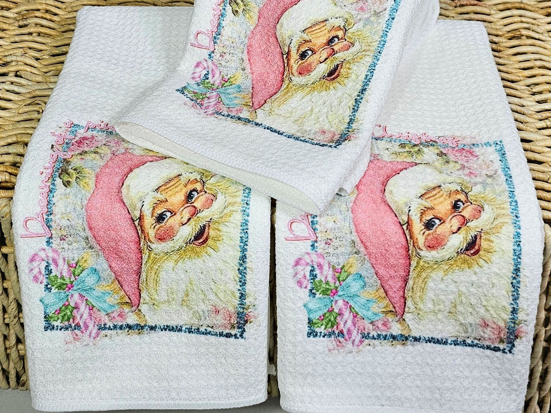 Dreaming of a pink Christmas towels