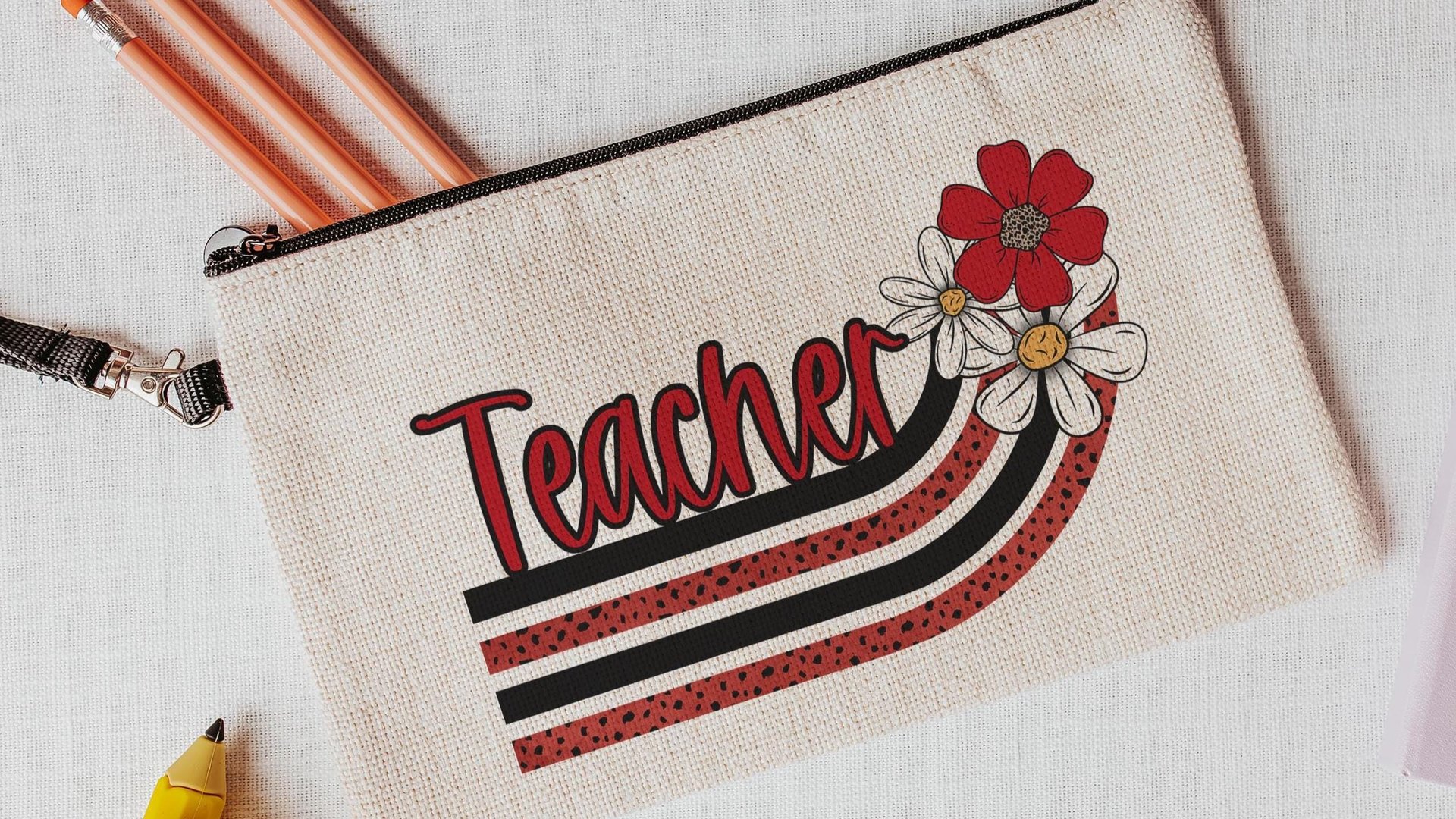 personalized yellow and white daisy flower pencil pouch for teacher, yellow school spirit school supplies, cute teacher makeup bag best