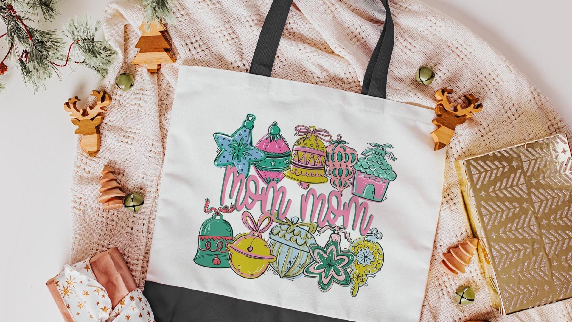 mom mom to be tote bags for grandma, mom mom Christmas gifts for MIL, pastel Christmas cosmetic bag for women, mom mom gift, Christmas tote