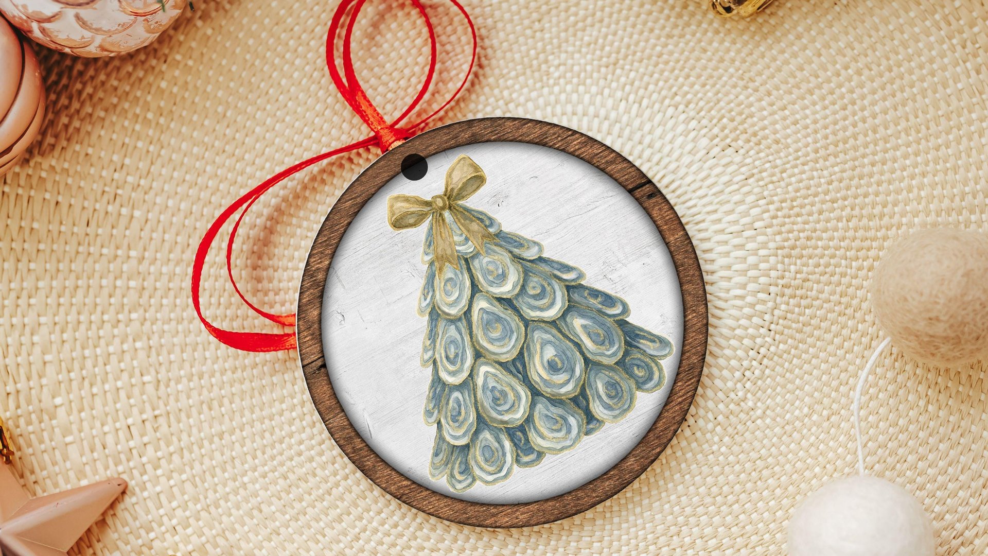 oyster shell Christmas tree ornament handmade, oyster Christmas ornament gift best sellers, trendy Christmas gifts for beach lovers, coastal