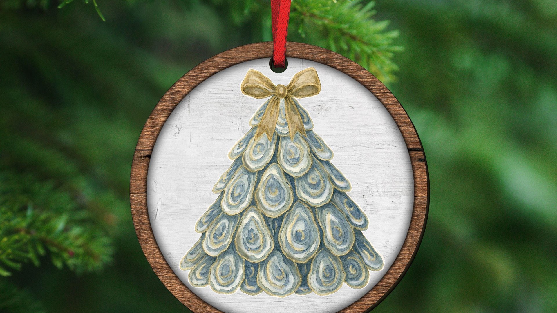 oyster shell Christmas tree ornament handmade, oyster Christmas ornament gift best sellers, trendy Christmas gifts for beach lovers, coastal