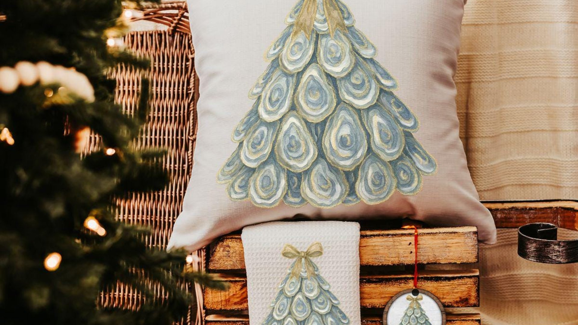 oyster shell Christmas tree ornament handmade, oyster Christmas ornament gift best sellers, trendy Christmas gifts for beach lovers, coastal