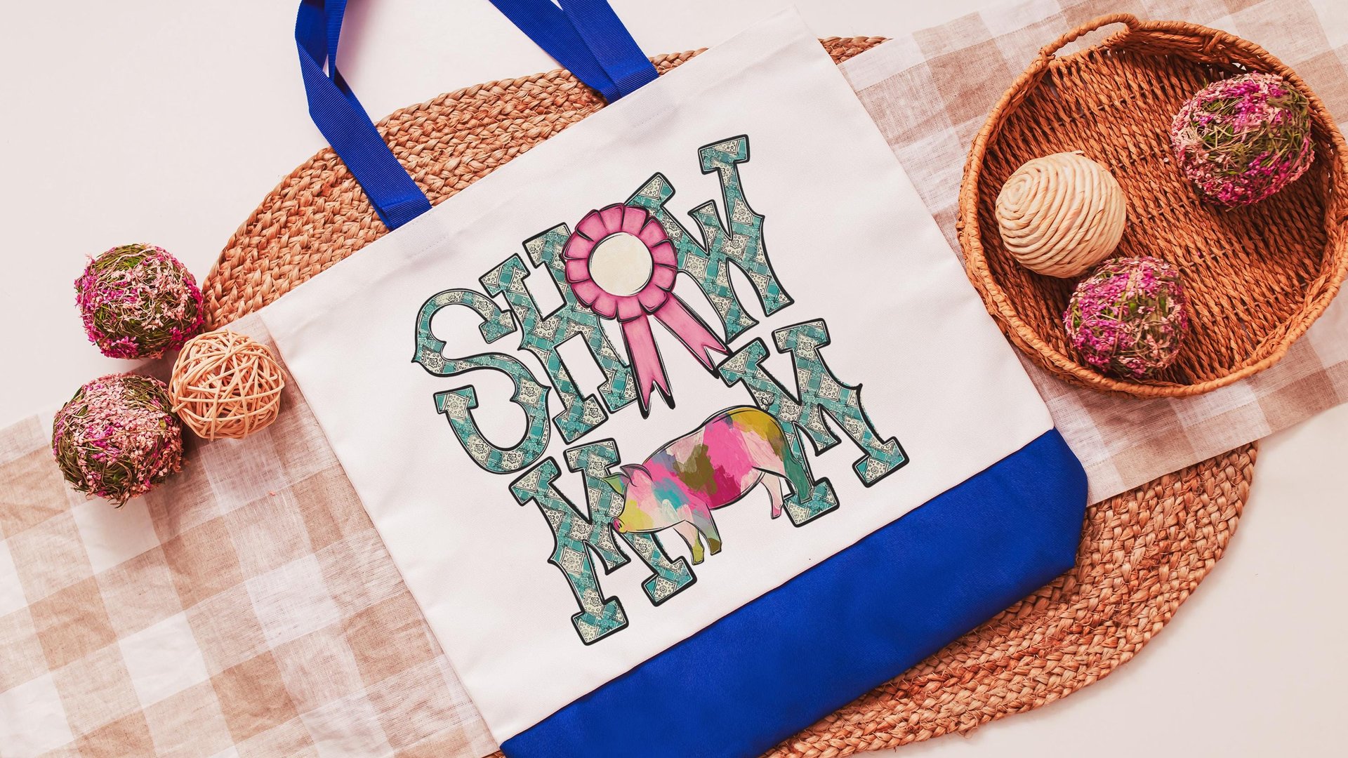 show mom pig tote bags for women, raising pigs country girl gifts, farmers market bag for sister, Berkshire pig gifts for pig lovers, Duroc