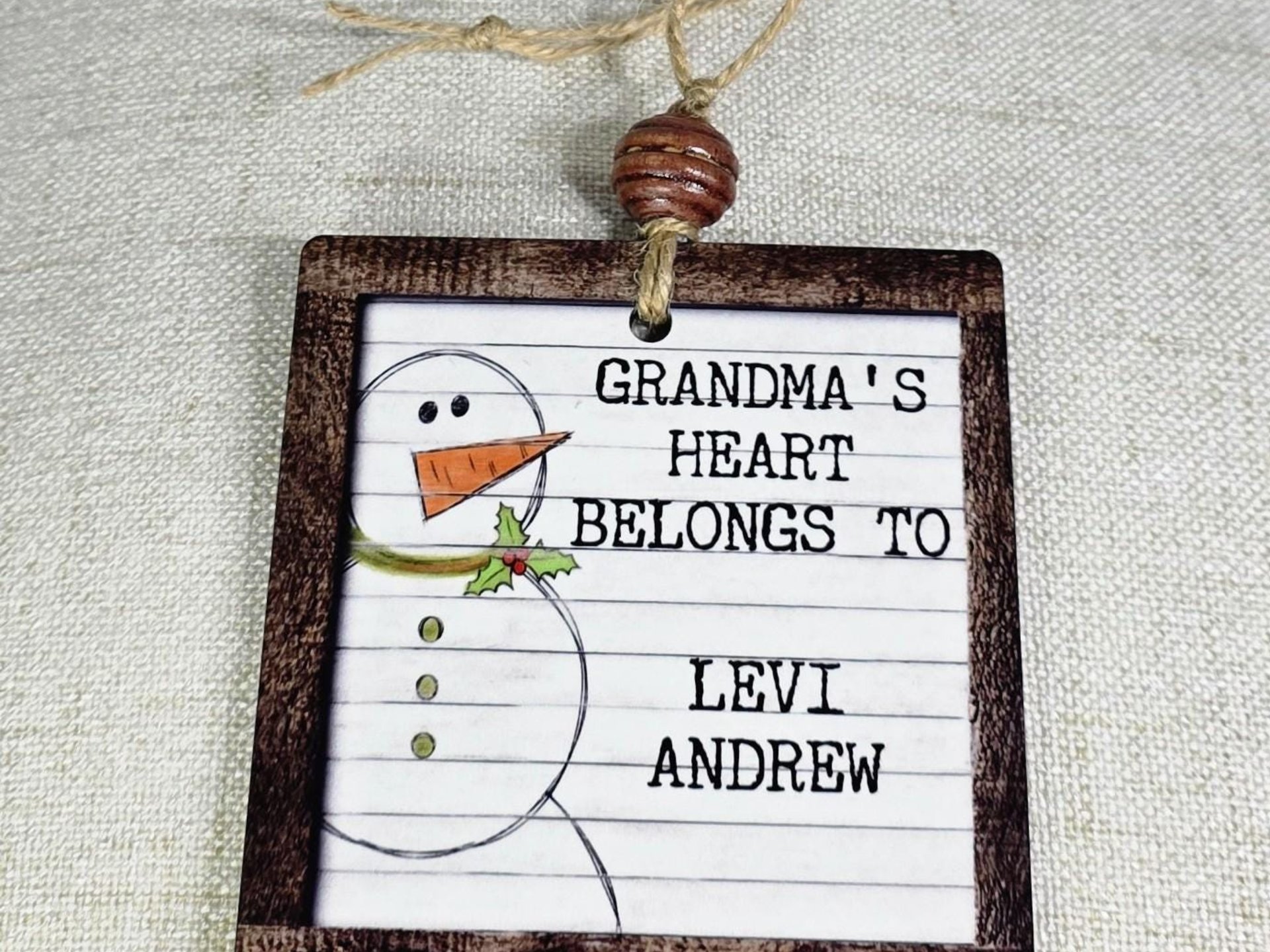 grandmas heart belongs to grandkids ornament snowmen ornaments personalized Christmas gifts for grandma, family ornament, stocking stuffers