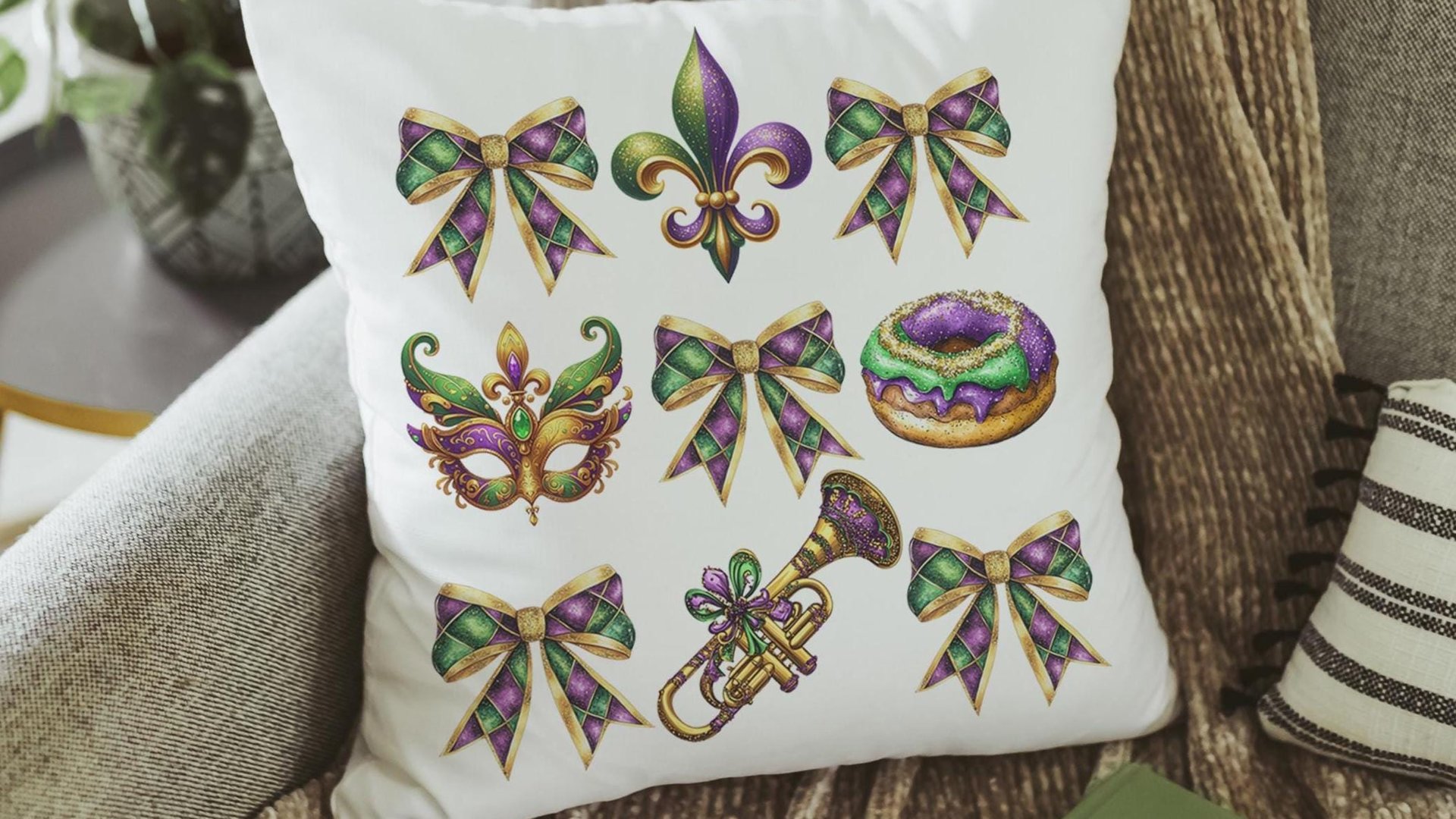 Mardi Gras throw pillow for green couch, Fat Tuesday decorative pillow cover 18x18, king cake pillow for realtors, Louisiana gifts for women
