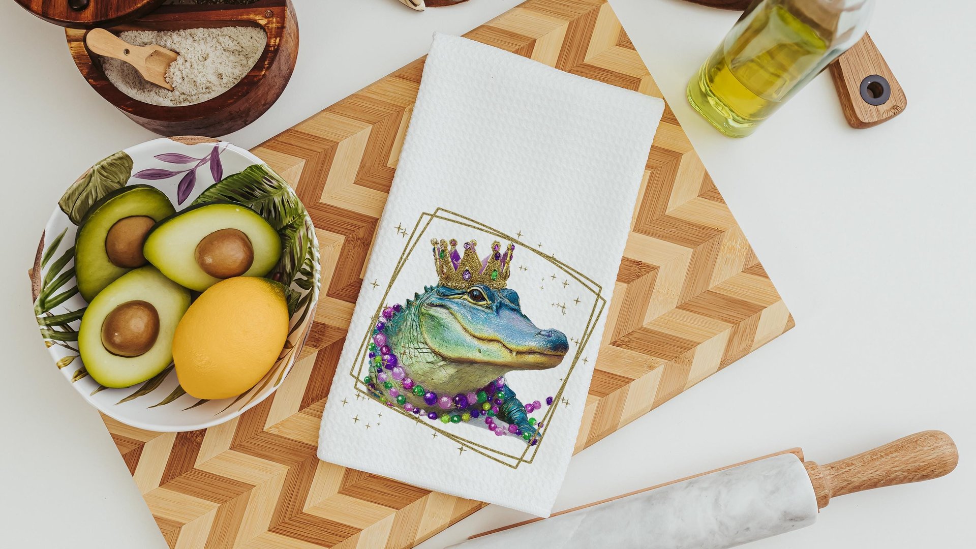 Mardi Gras alligator kitchen towels for daughter, Fat Tuesday decor, unique household gifts for wife, Louisiana gator gifts for women, New