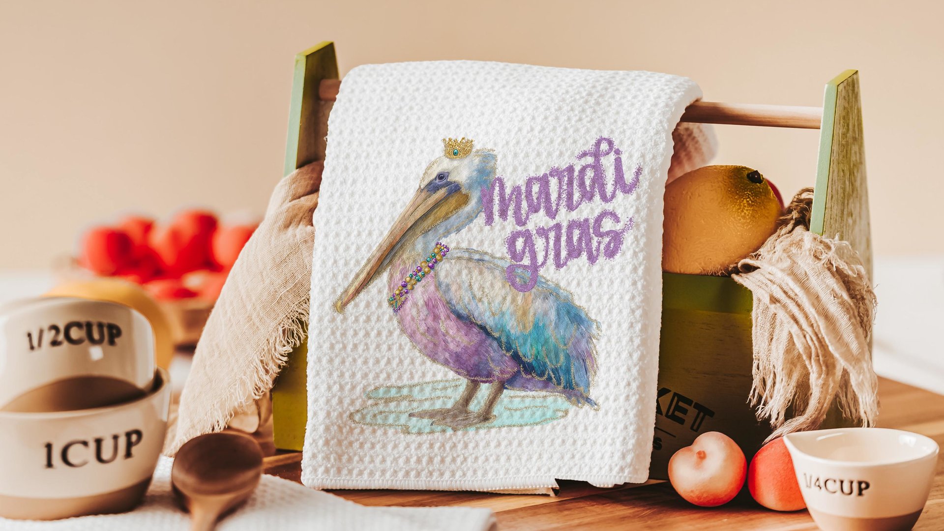 watercolor pelican Mardi Gras kitchen towels for daughter, Fat Tuesday decor, unique household gifts for wife, pelican decor, Louisiana