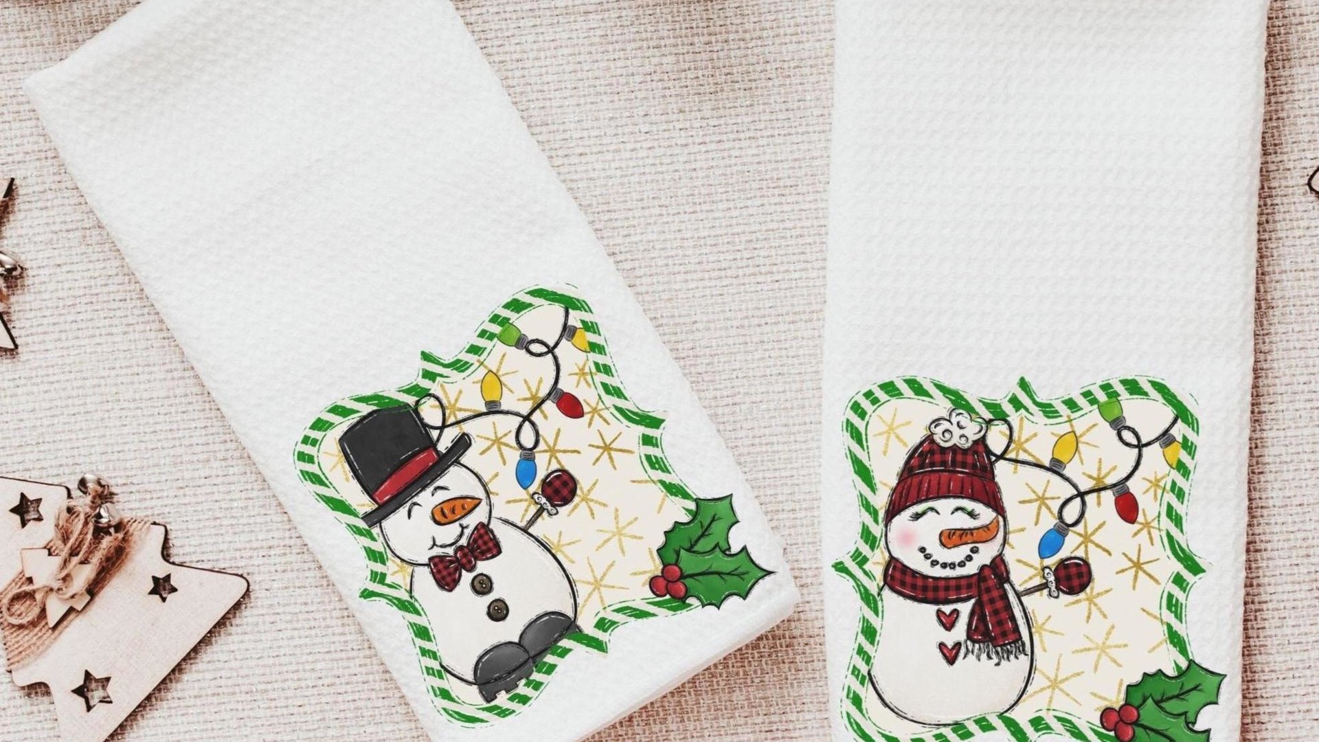 mr and mrs snowman kitchen towels for Christmas, holiday hosting decor home decor gift for couple, newlywed stocking stuffers for adults