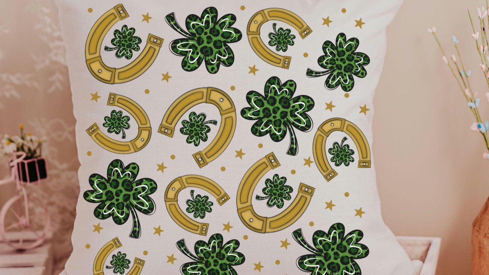 lucky charm gold horseshoe St Patricks day throw pillows for day bed, leopard print green shamrock St Pattys day decorative pillows for sofa