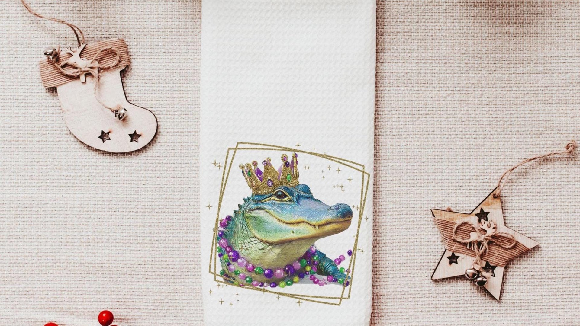 Mardi Gras alligator kitchen towels for daughter, Fat Tuesday decor, unique household gifts for wife, Louisiana gator gifts for women, New