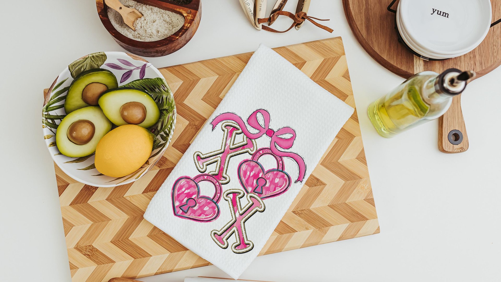 xoxo Valentines throw pillow covers 18x18, Valentines coquette kitchen towels for gifts, key to my heart decorative pillows for couch, V day