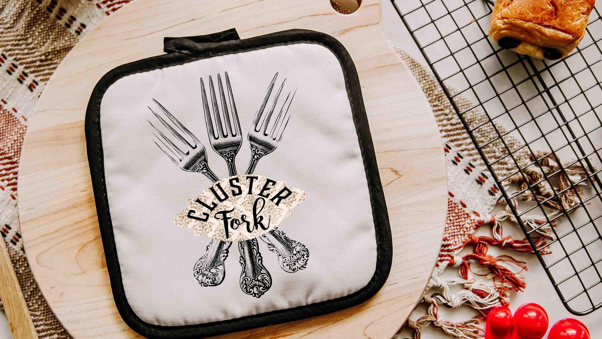 Cluster fork funny table runner 