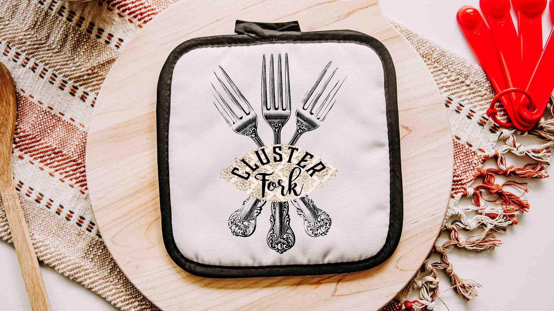 Cluster fork funny table runner 
