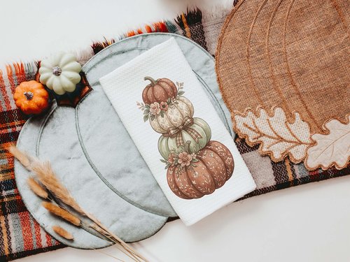 CapableByDesign stacked pumpkins towels