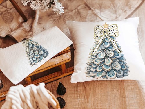 CapableByDesign oyster shell Christmas tree with polka dot bow pillows and matching towels
