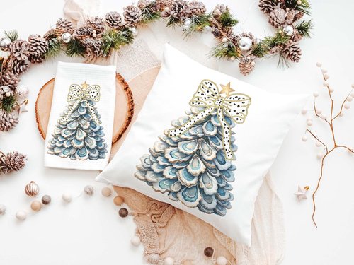 CapableByDesign oyster shell Christmas tree with polka dot bow pillows and matching towels
