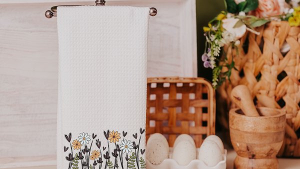 floral kitchen towels for all the seasons, wildflower kitchen items, gardener gifts for women, plant mom gift, botanical kitchen decor, new