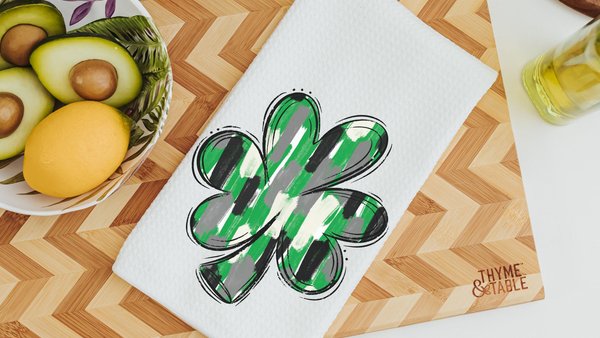 four leaf clover St Patricks day kitchen towel handmade, brushstroke shamrock hand towels for bathroom, Irish gifts for women, St Pattys day