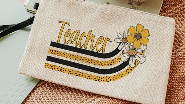 personalized yellow and white daisy flower pencil pouch for teacher, yellow school spirit school supplies, cute teacher makeup bag best